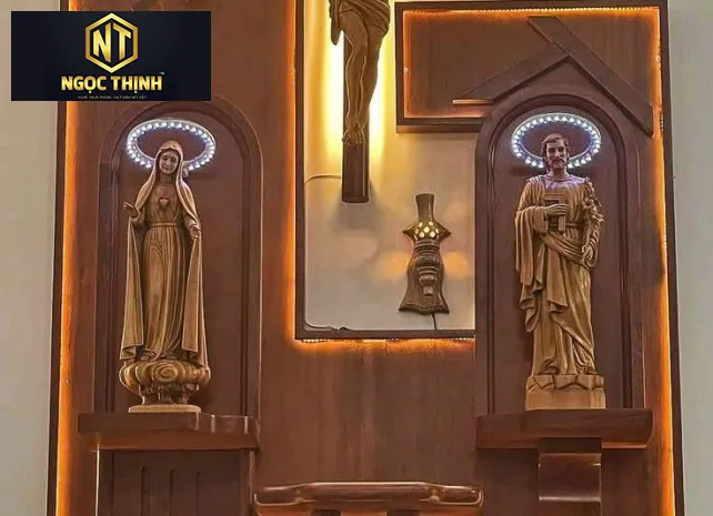 BÀN THỜ CÔNG GIÁO CỔ ĐIỂN